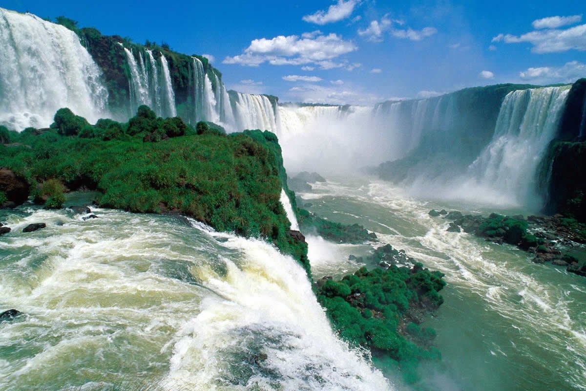 IGUAZU FALLS